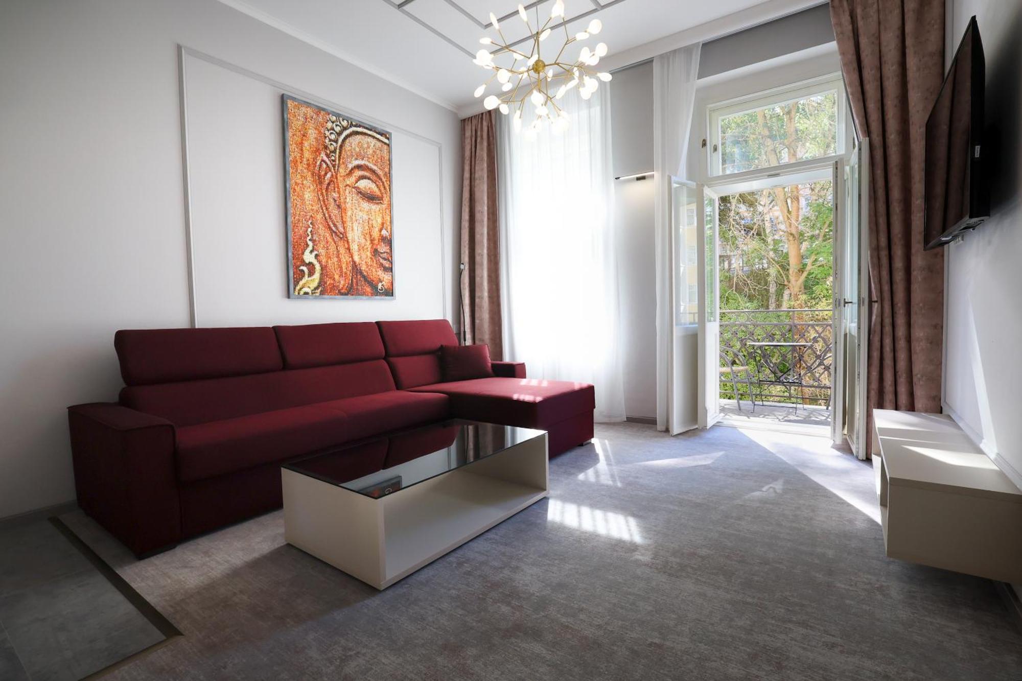 Boutique Hotel Ambiente ****+ Karlovy Vary Exterior photo