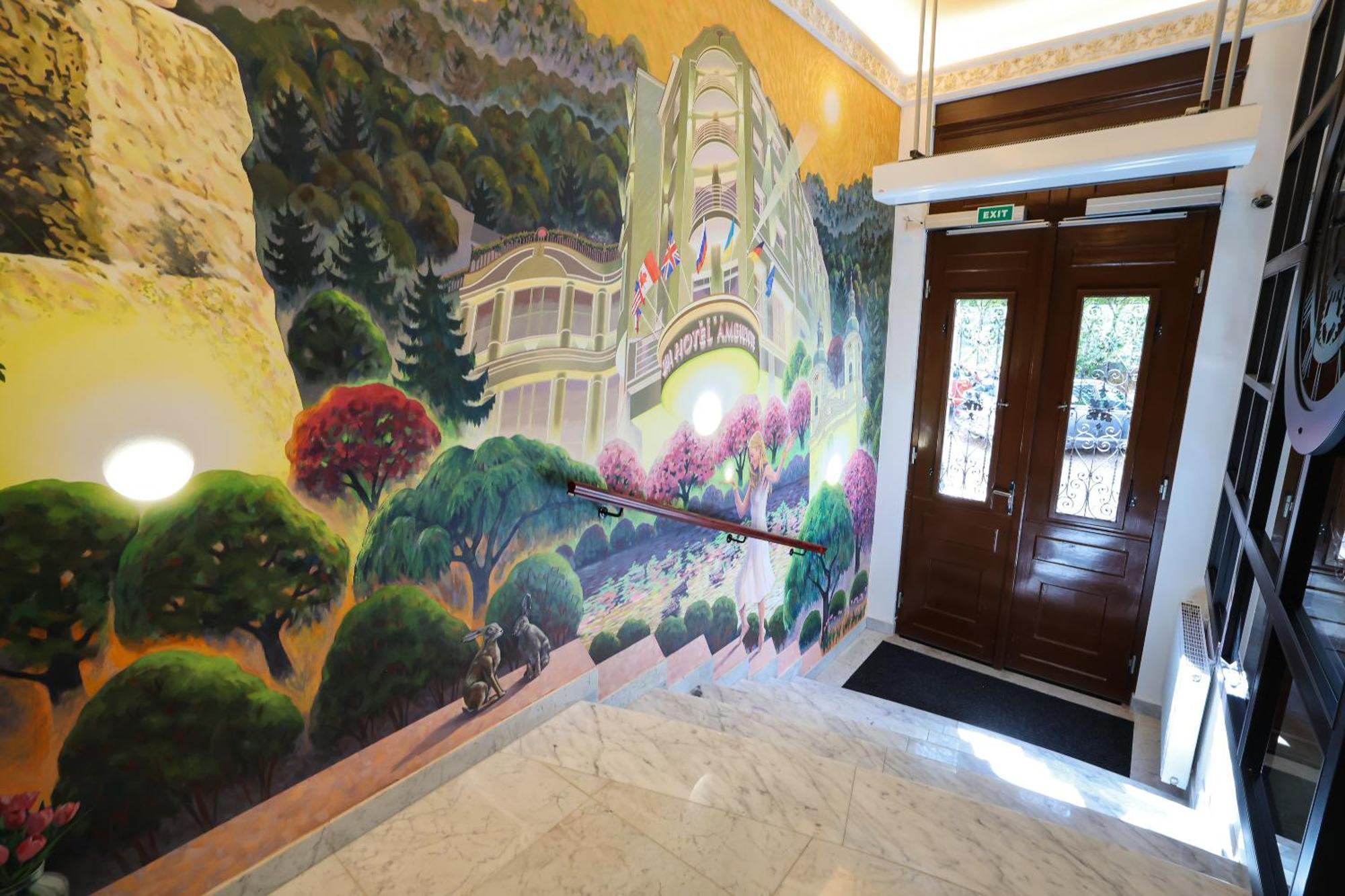 Boutique Hotel Ambiente ****+ Karlovy Vary Exterior photo