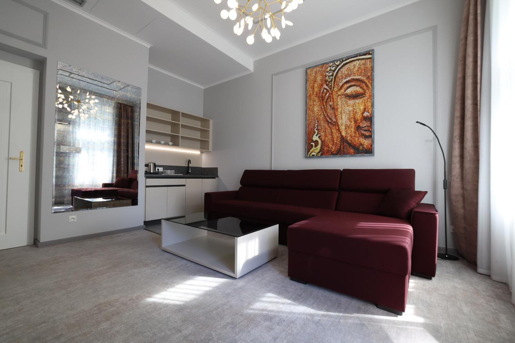 Boutique Hotel Ambiente ****+ Karlovy Vary Exterior photo