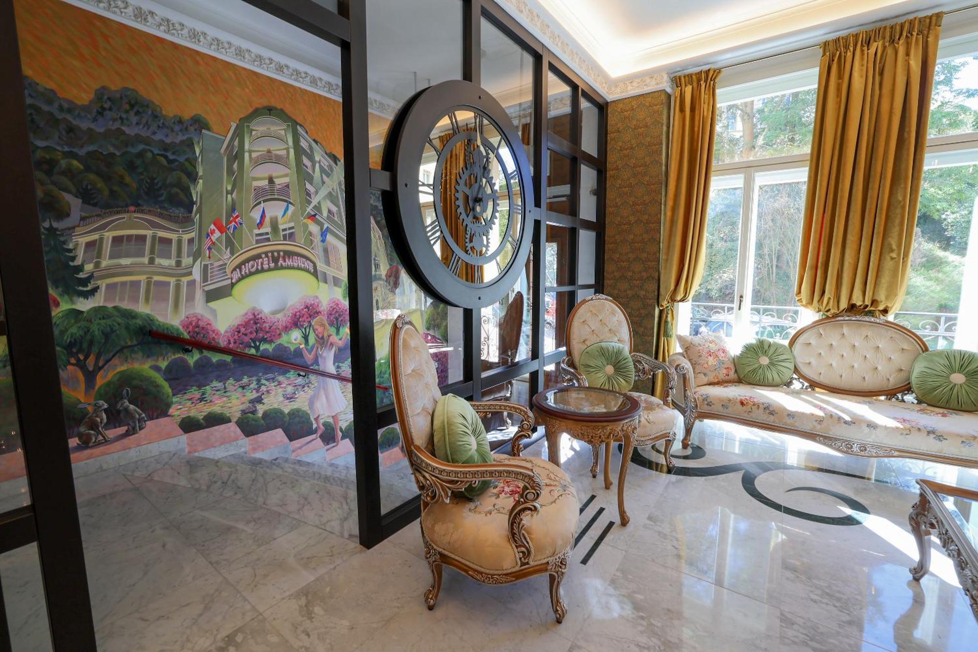 Boutique Hotel Ambiente ****+ Karlovy Vary Exterior photo